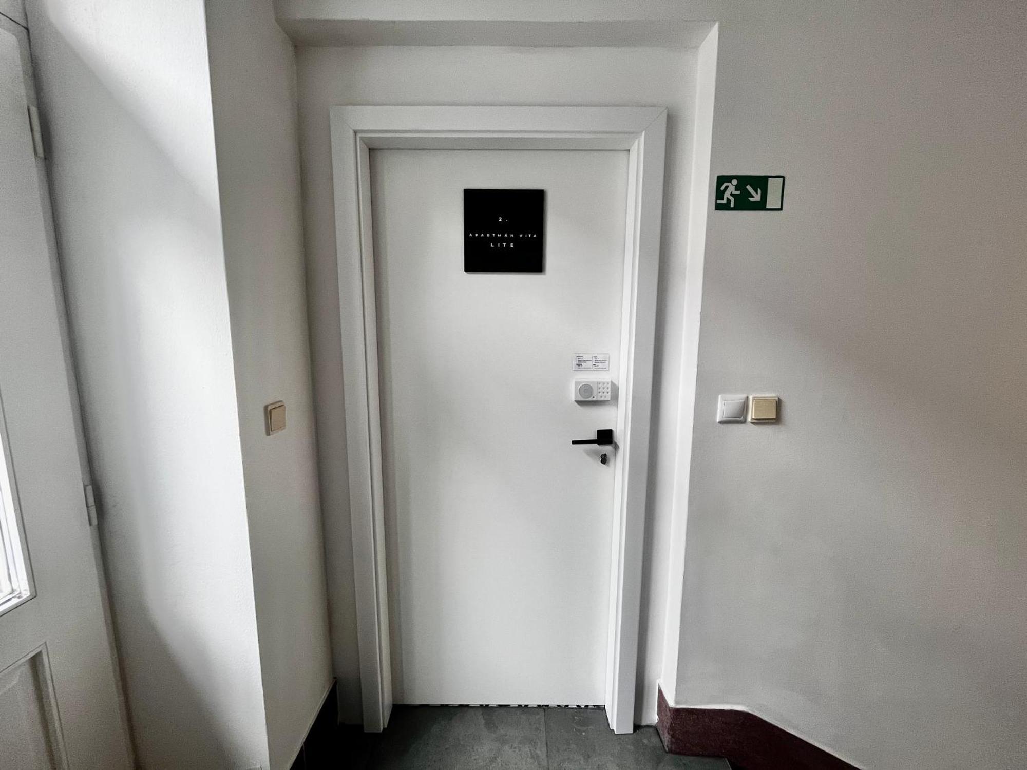 Apartman Vita Lite Trenčín エクステリア 写真